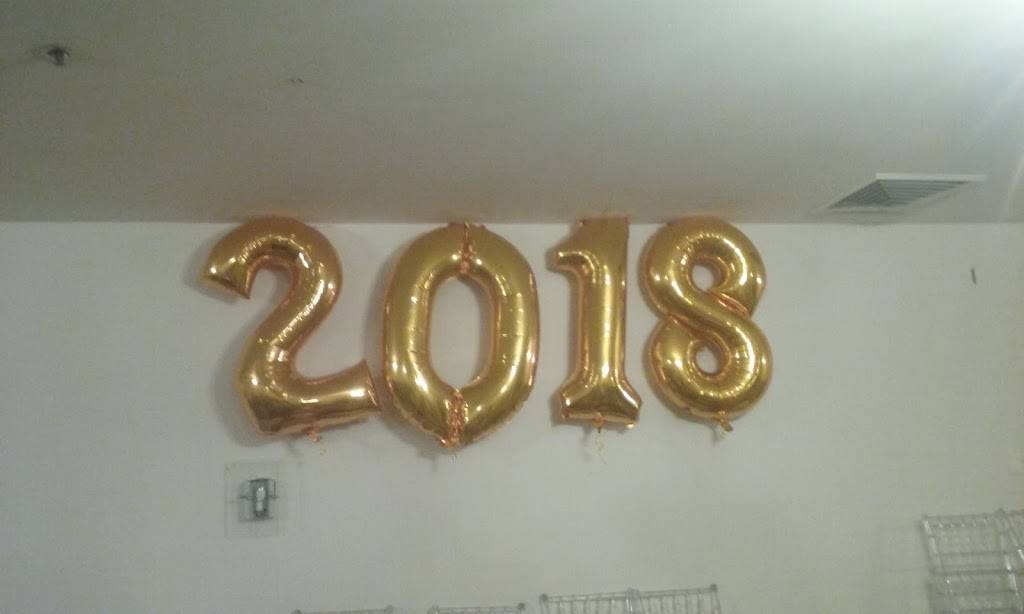 Oliveiras Steak House | restaurant | 72 Walnut St, Peabody, MA 01960, USA | 9785321530 OR +1 978-532-1530