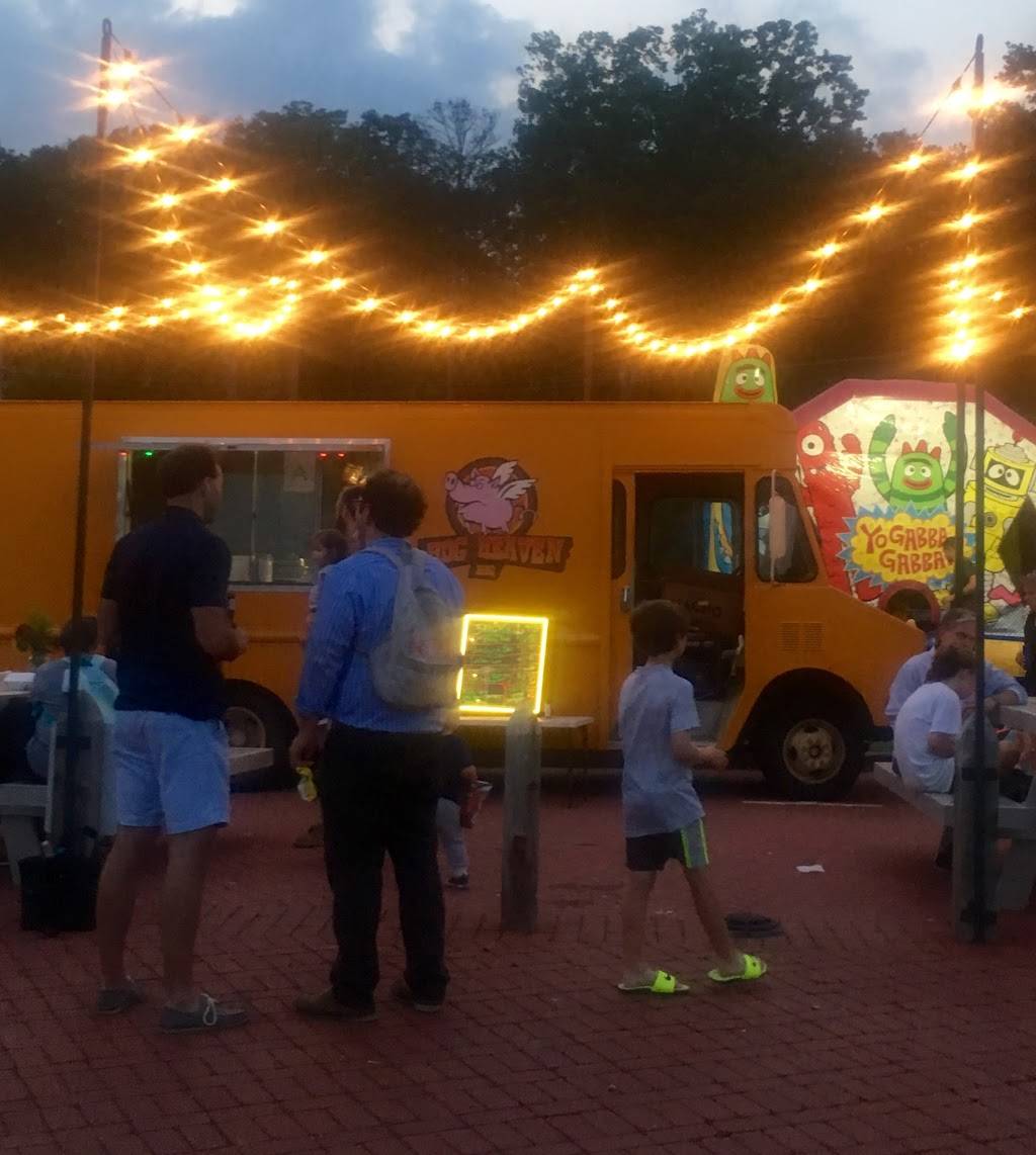 Hog Heaven BBQ | restaurant | 2650 Lakeland Dr, Flowood, MS 39232, USA | 6019325265 OR +1 601-932-5265