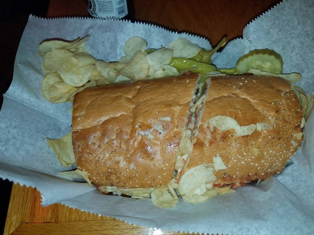 Vinchis Pizza | restaurant | 3158 S Howell Ave, Milwaukee, WI 53207, USA | 4143848040 OR +1 414-384-8040