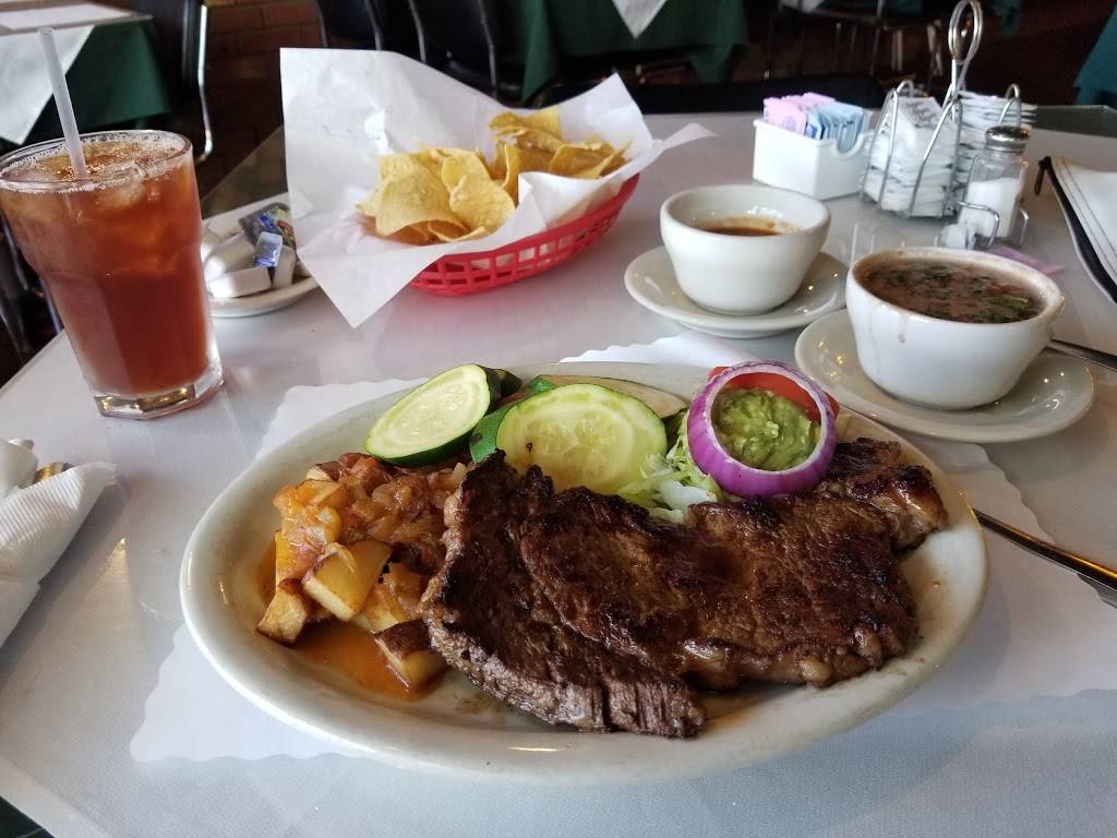 Tachitos Mexican Restaurant | restaurant | 3210 W Illinois Ave, Dallas, TX 75211, USA | 2143314600 OR +1 214-331-4600