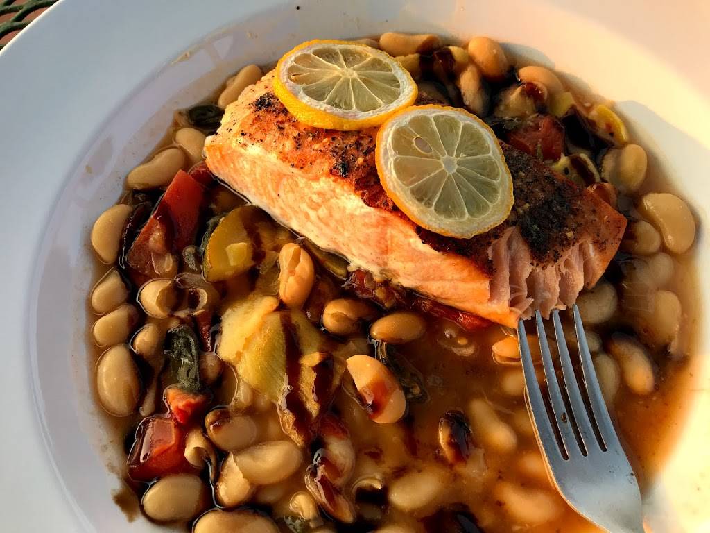 Lyons Lake | restaurant | 307 Lyons Lake Rd, Nassau, NY 12123, USA | 5187663953 OR +1 518-766-3953