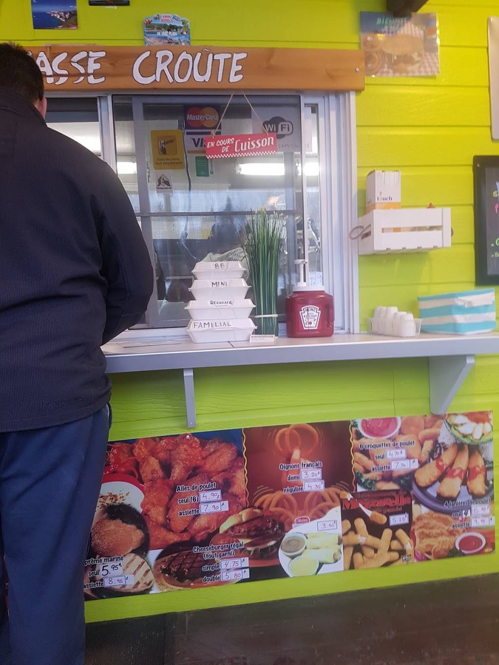 La Fringale | restaurant | 1320 QC-277, Lac-Etchemin, QC G0R 1S0, Canada | 4186255128 OR +1 418-625-5128