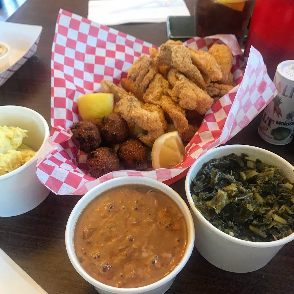 Catfish Corner Express | restaurant | 11805 Renton Ave S, Seattle, WA 98178, USA | 2067357084 OR +1 206-735-7084