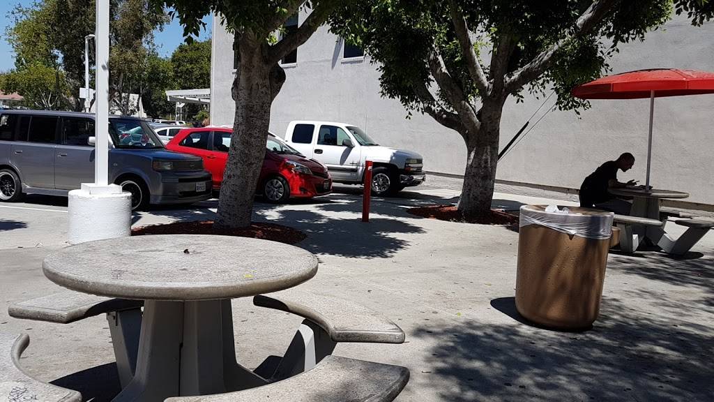 Circle K | cafe | 2210 D St, La Verne, CA 91750, USA | 9095967686 OR +1 909-596-7686