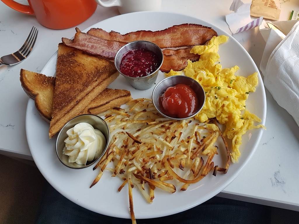 Louise at Thaden Field | restaurant | 2205 SW I St #100, Bentonville, AR 72712, USA | 4792500477 OR +1 479-250-0477