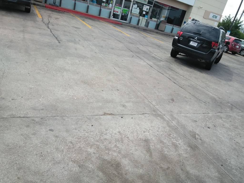 Exxon | restaurant | 8302 Abrams Rd, Dallas, TX 75243, USA | 2143490634 OR +1 214-349-0634