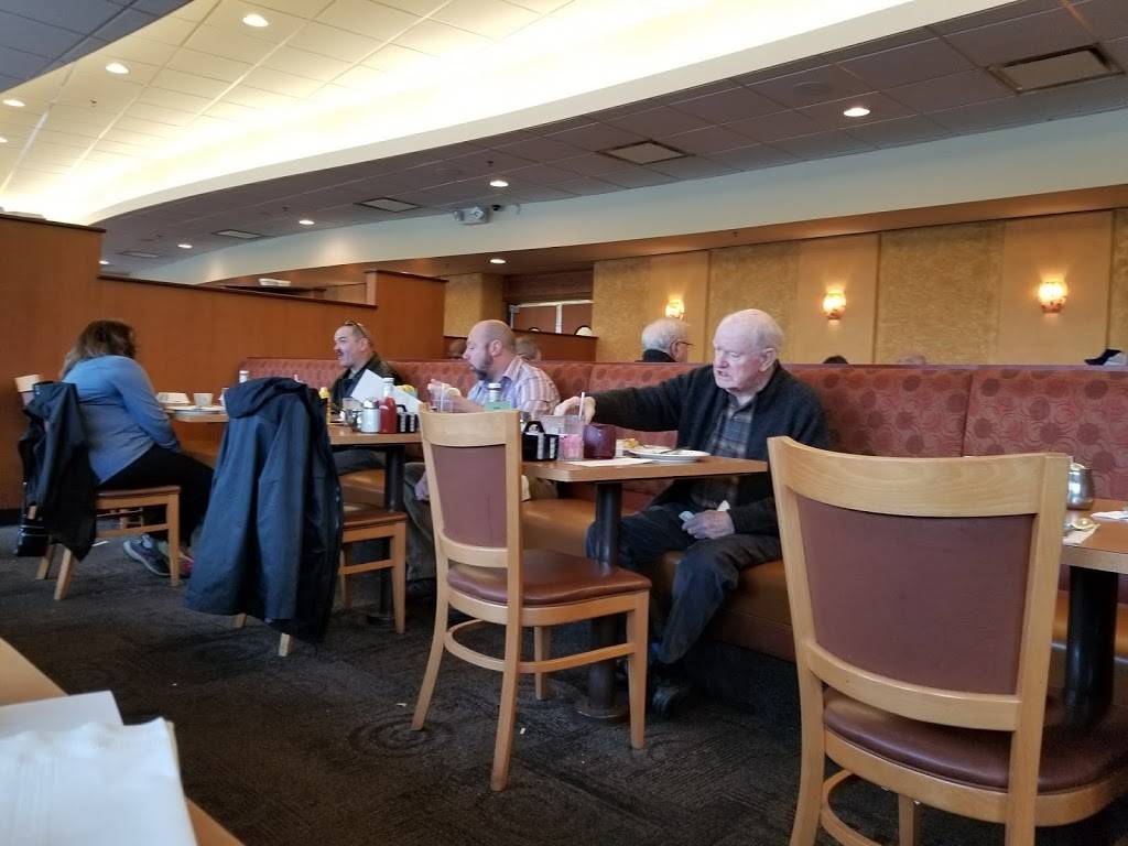 Golden Nugget Pancake House | restaurant | 2932 S Dixie Dr, Dayton, OH 45409, USA | 9372980138 OR +1 937-298-0138