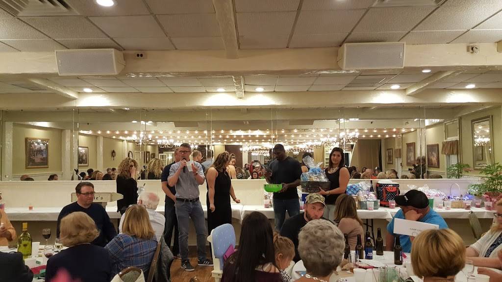 Nuchies Restaurant | restaurant | 164 Central St, Bristol, CT 06010, USA | 8605821108 OR +1 860-582-1108