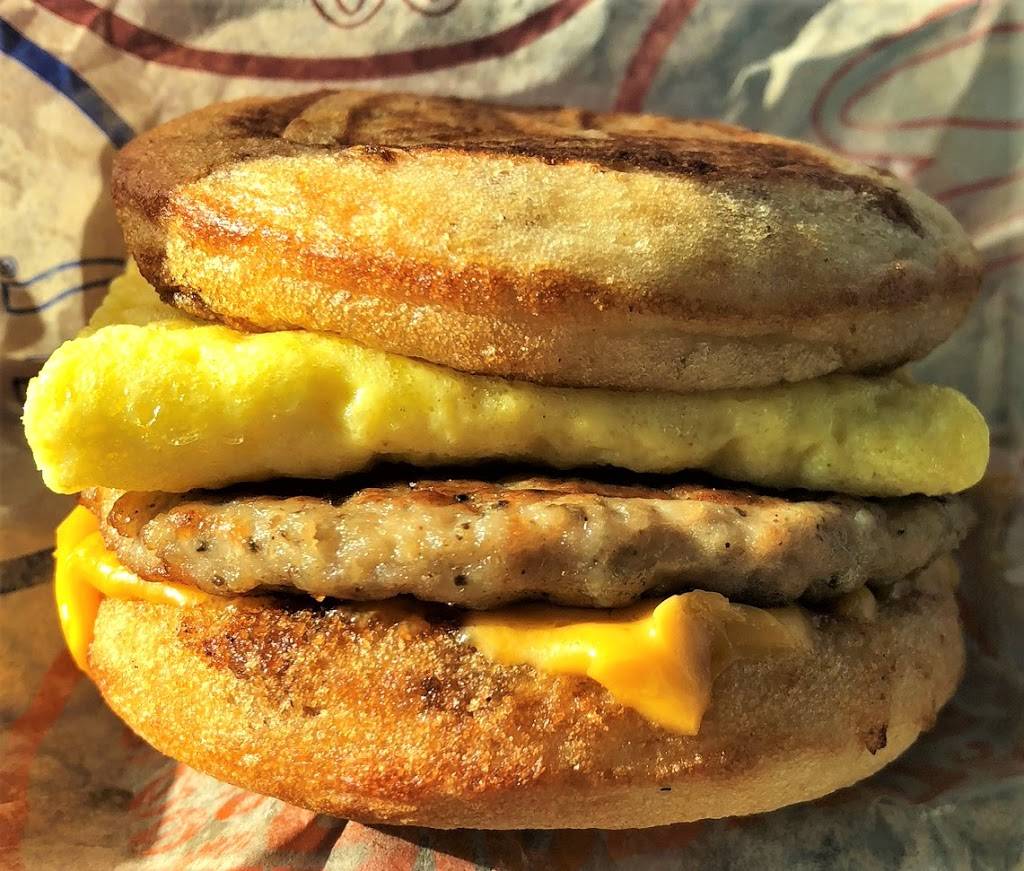 McDonalds | cafe | 7085 Clairemont Mesa Blvd, San Diego, CA 92111, USA | 8582790679 OR +1 858-279-0679