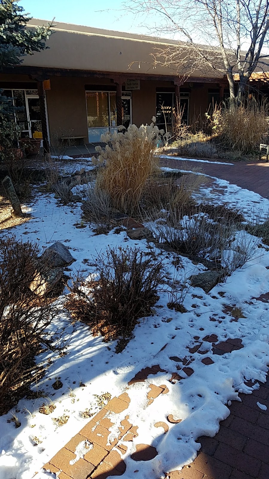 The Agora | shopping mall | 7 Ave Vista Grande, Santa Fe, NM 87508, USA | 5054662602 OR +1 505-466-2602