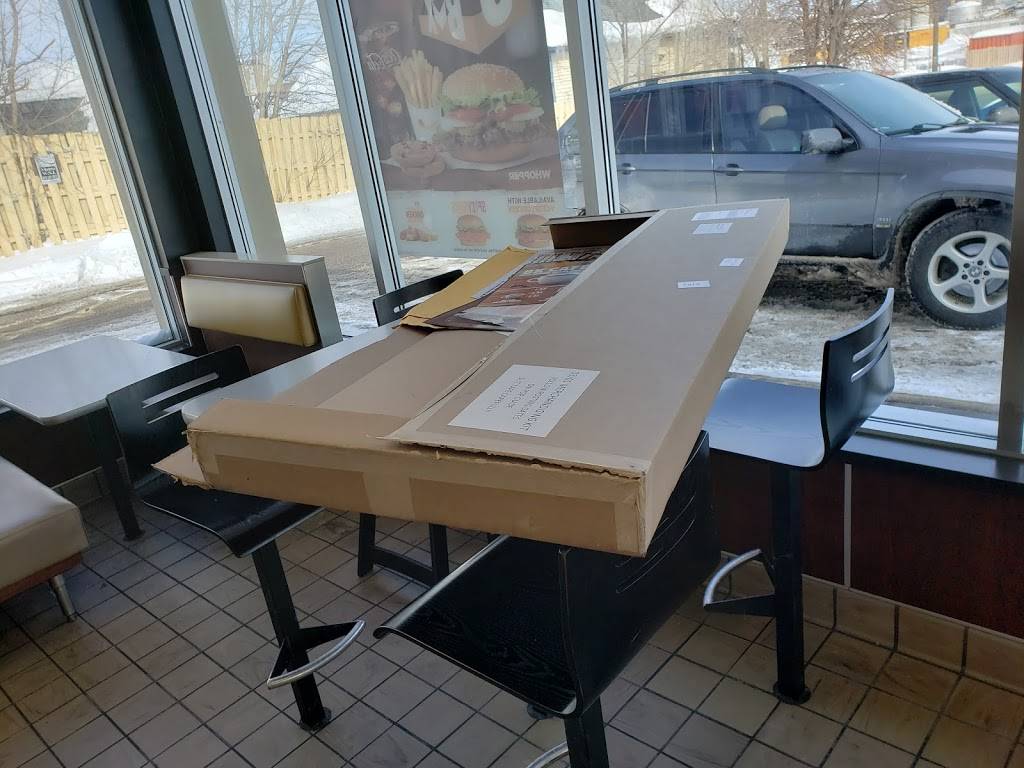 Burger King | restaurant | 3200 N Washington Ave, Minneapolis, MN 55412, USA | 6125225433 OR +1 612-522-5433