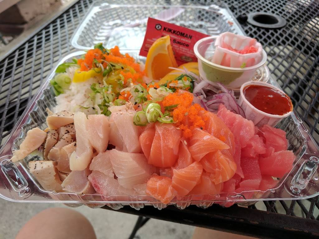 Toms Sushi House | restaurant | 2517, 12227 Santa Monica Blvd, Los Angeles, CA 90025, USA | 3108260250 OR +1 310-826-0250