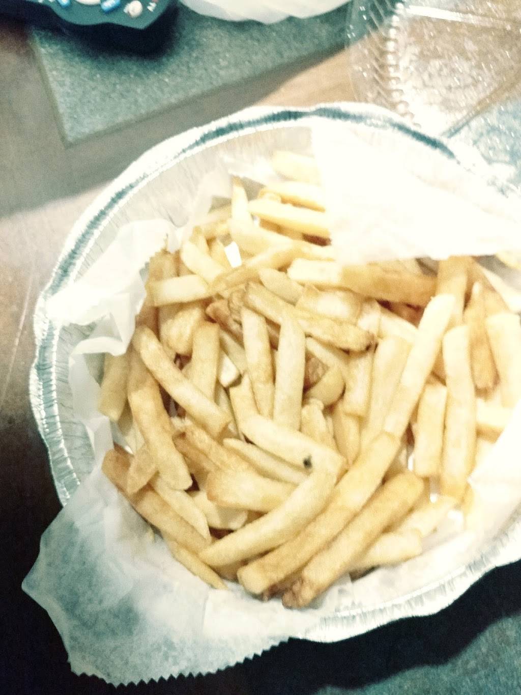 Charco Grill & Pizza | restaurant | 889 Dyer Ave, Cranston, RI 02920, USA | 4019424600 OR +1 401-942-4600