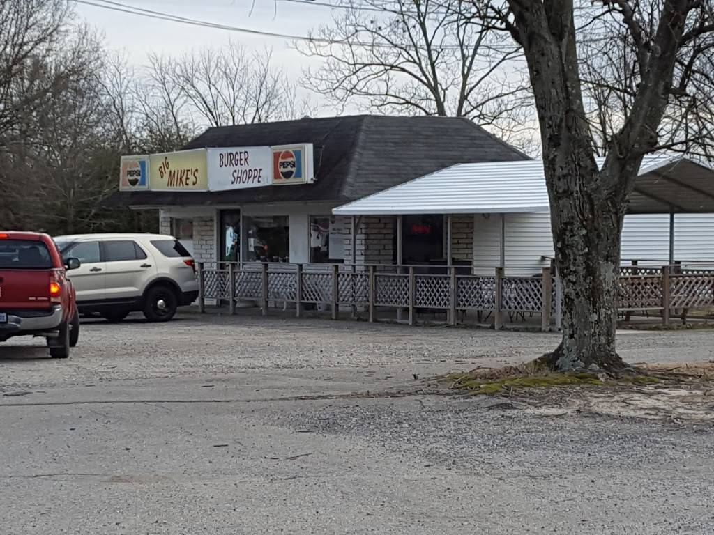 Big Mikes Burger Shoppe | restaurant | 2870 County Dr, Petersburg, VA 23803, USA | 8047213605 OR +1 804-721-3605