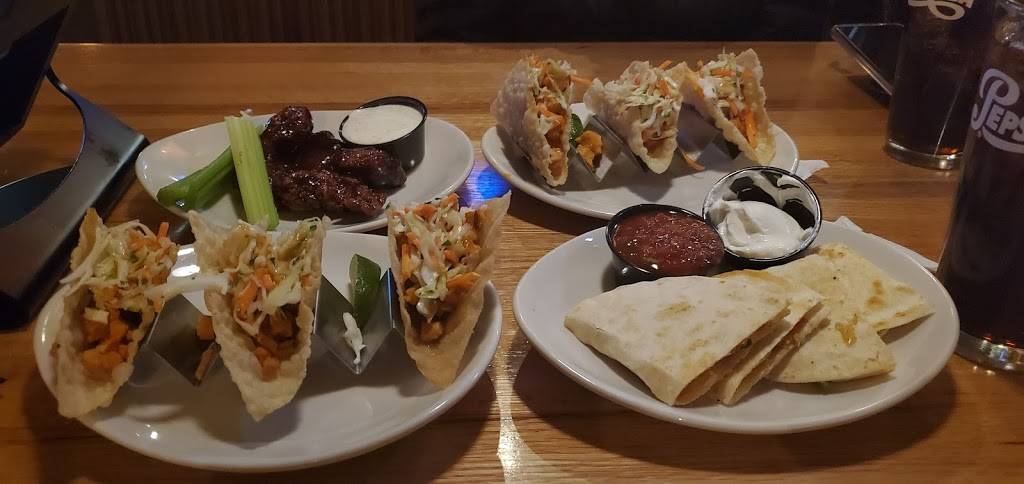 Applebees Grill + Bar | restaurant | 1400 Brookdale Mall, Brooklyn Center, MN 55430, USA | 7635661003 OR +1 763-566-1003