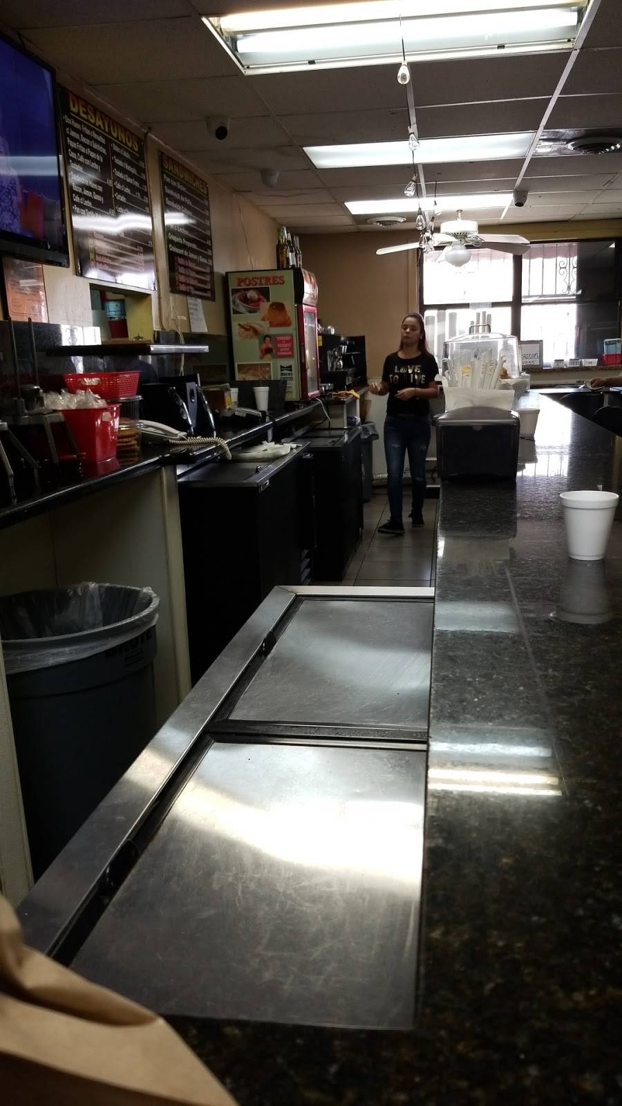 Cafe Faray | restaurant | 4250 NW 72nd Ave, Miami, FL 33166, USA | 3055947431 OR +1 305-594-7431