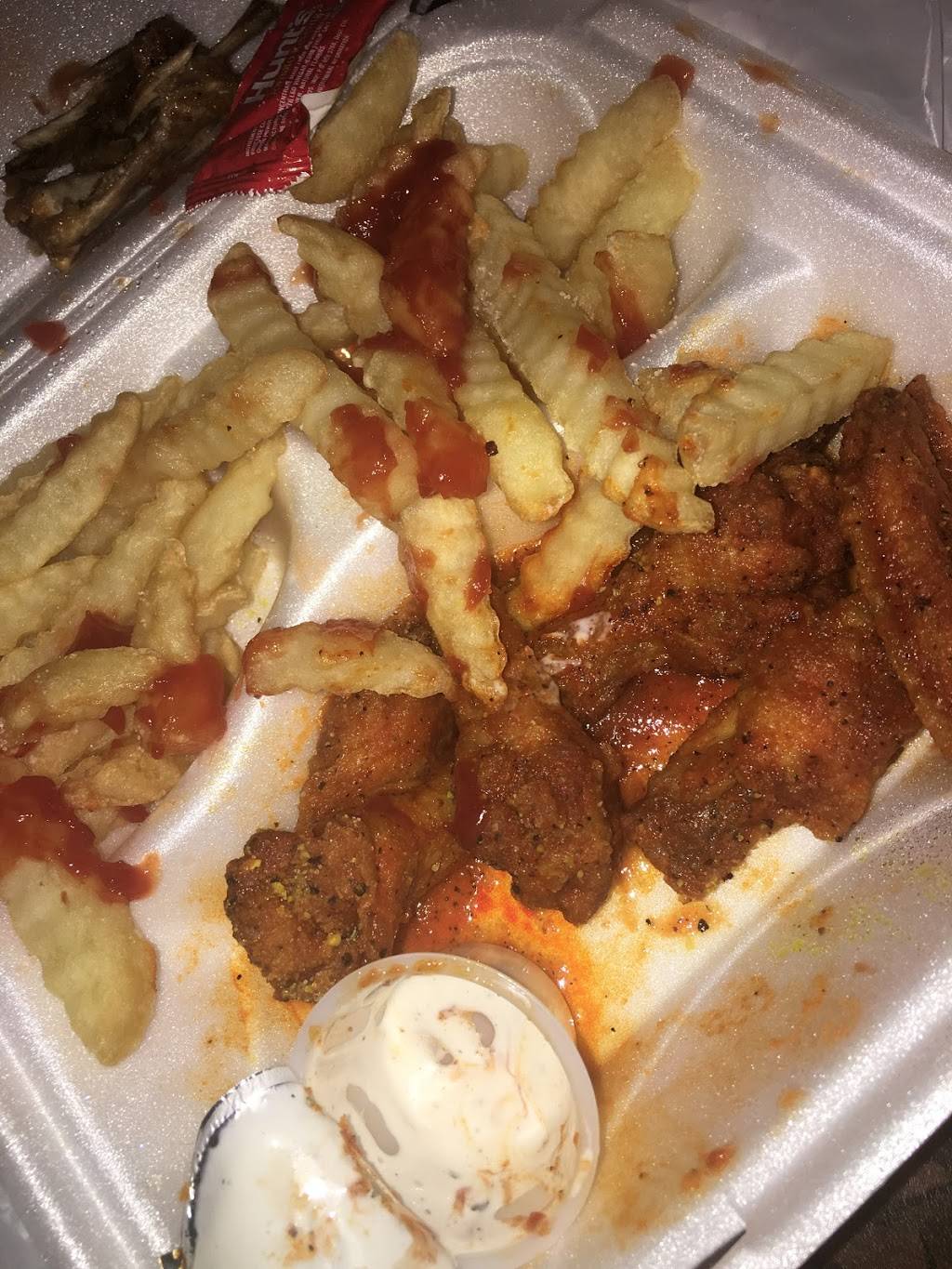 Wings R Us | restaurant | 490 Whitehall St SW # A, Atlanta, GA 30303, USA | 4042210509 OR +1 404-221-0509