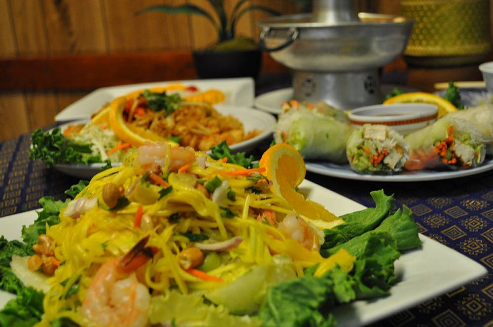 Thai Kitchen | restaurant | 951 W Henderson Ave, Porterville, CA 93257, USA | 5597831640 OR +1 559-783-1640