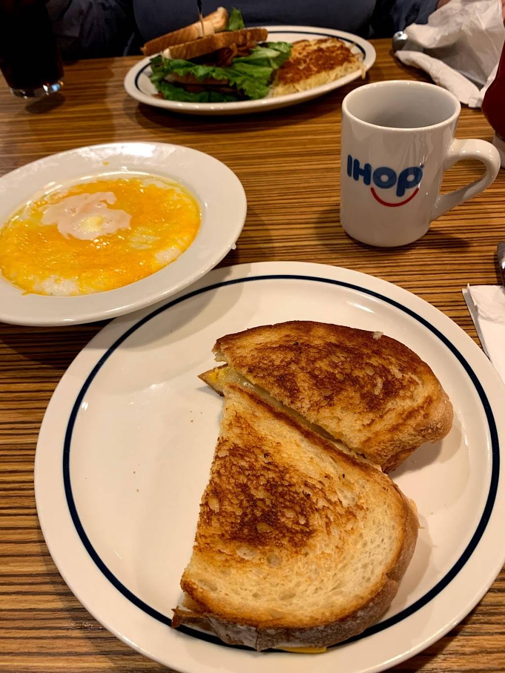IHOP | restaurant | 8201 N Wickham Rd, Melbourne, FL 32940, USA | 3214269655 OR +1 321-426-9655