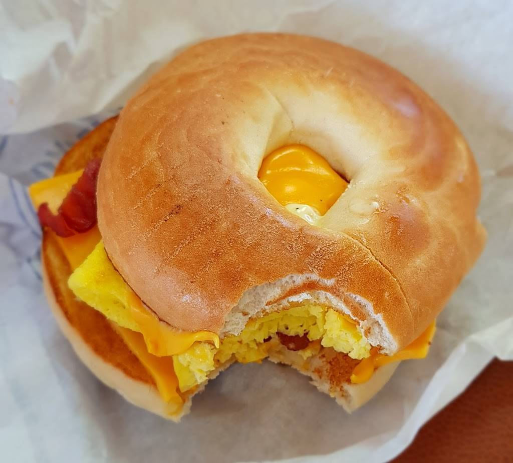 McDonalds | cafe | 7405 NW 36th St, Miami, FL 33166, USA | 3055930376 OR +1 305-593-0376