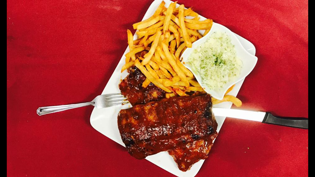 Salle la Tradition | restaurant | 1124 Rang Sainte Cecile, Sainte-Béatrix, QC J0K 1Y0, Canada | 4186556308 OR +1 418-655-6308