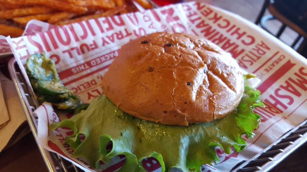 Smashburger | restaurant | 7598 Cox Ln, West Chester Township, OH 45069, USA | 5138474840 OR +1 513-847-4840