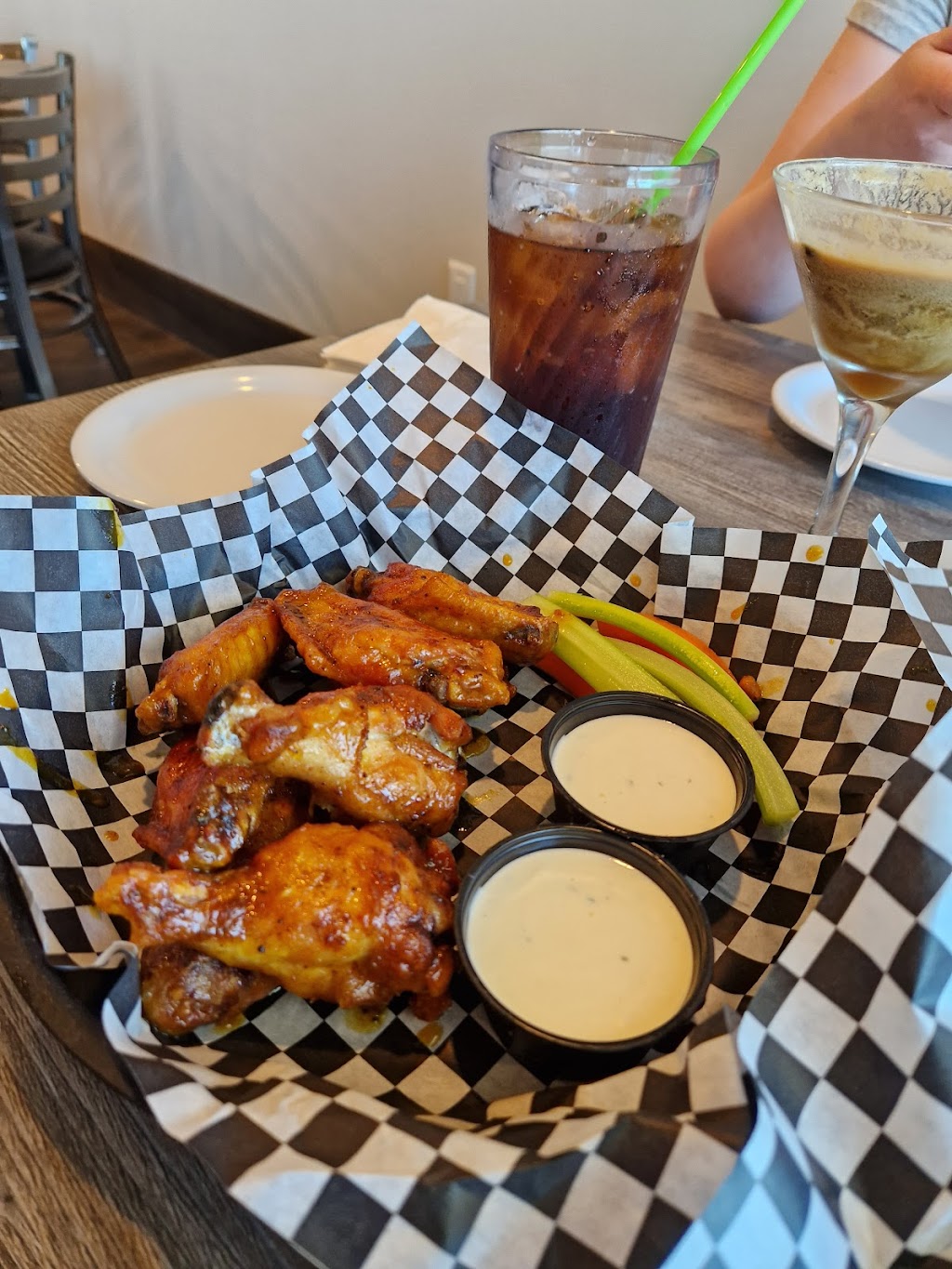 Oceanside Beach Bar & Grill | restaurant | 1900 Ocean Shore Blvd, Ormond Beach, FL 32176, USA | 3864418131 OR +1 386-441-8131