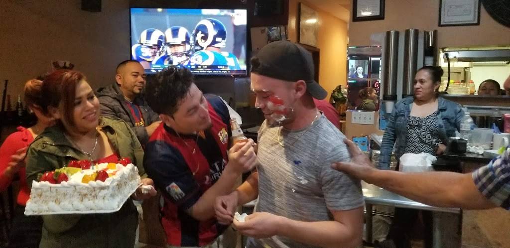 Masa Luna | restaurant | 209 E Holly Ave, Sterling, VA 20164, USA | 7034447333 OR +1 703-444-7333