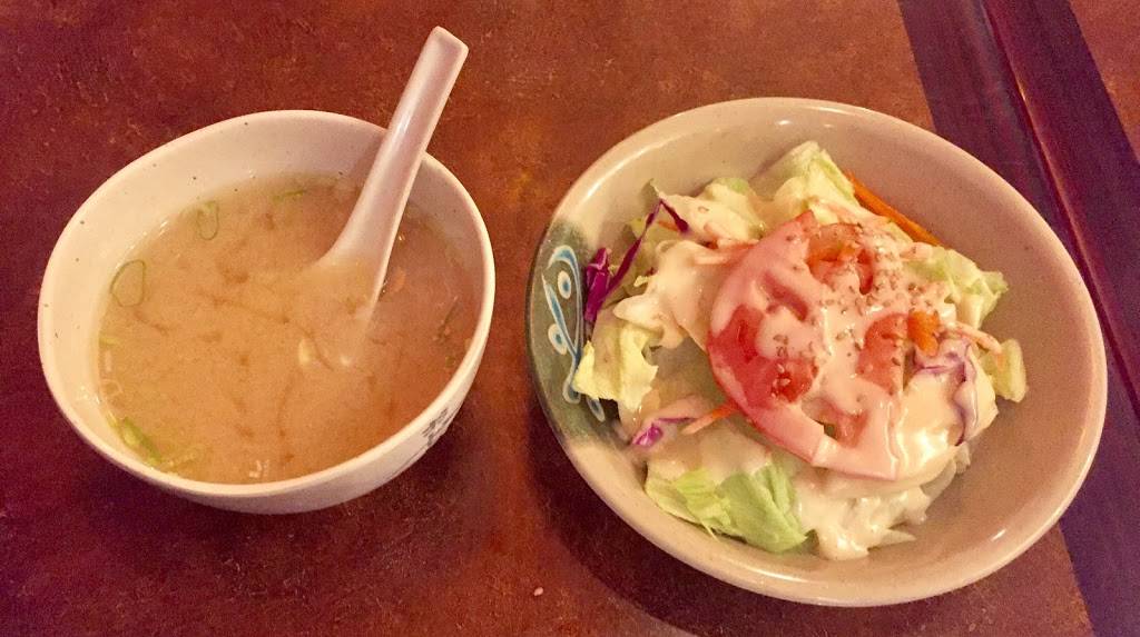 Mickeys Place | restaurant | 40-17 Bell Blvd, Bayside, NY 11361, USA | 7182248152 OR +1 718-224-8152