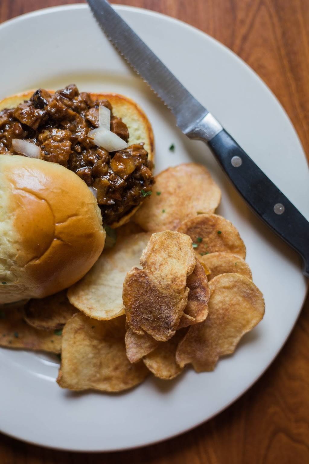 The Trustees Table | restaurant | 3501 Lexington Rd, Harrodsburg, KY 40330, USA | 8007345611 OR +1 800-734-5611