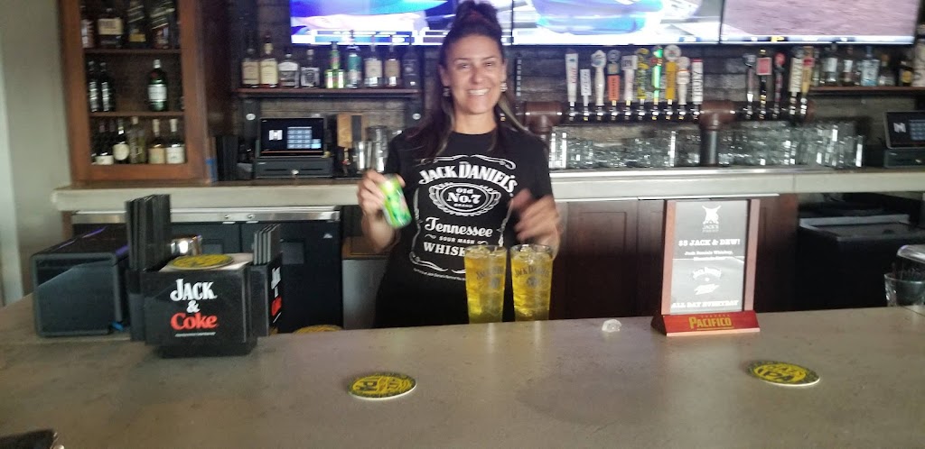 Jax Fire Pit | night club | 995 Palm Ave, Imperial Beach, CA 91932, USA | 6194882507 OR +1 619-488-2507