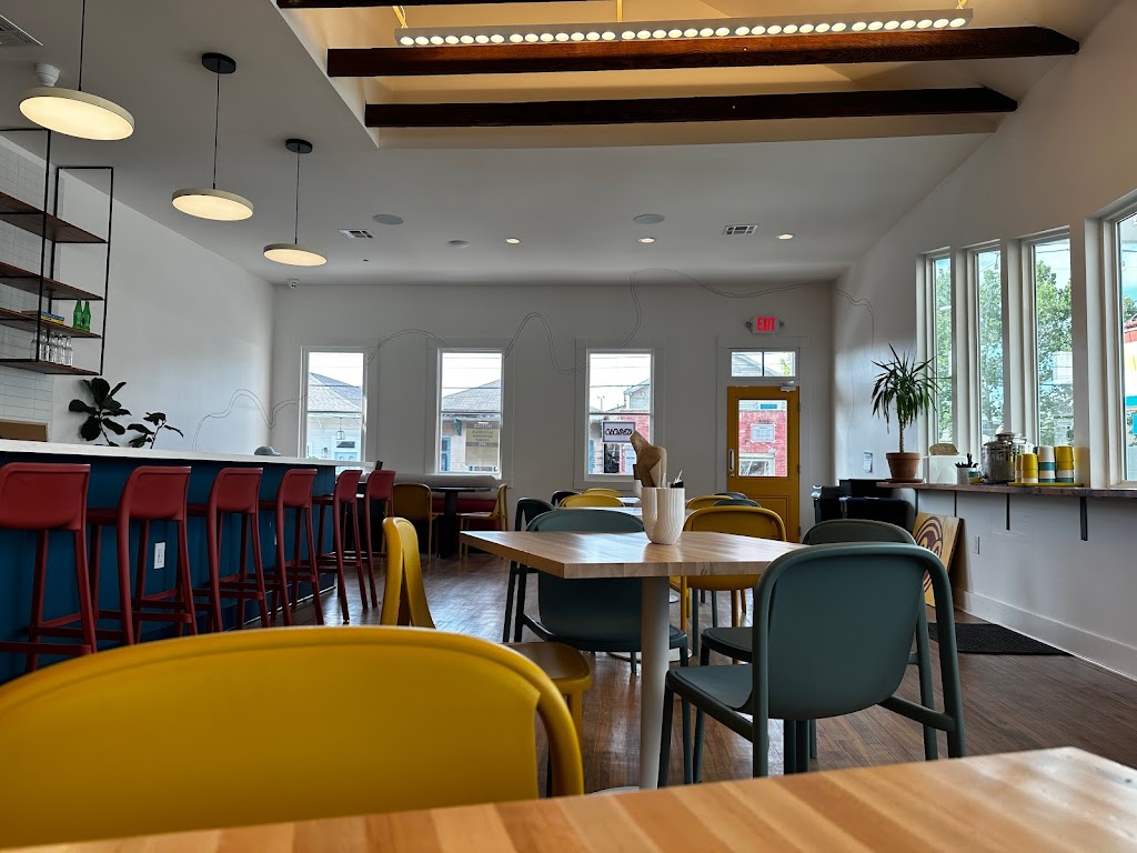 Wonderland + Sea | restaurant | 4842 Tchoupitoulas St, New Orleans, LA 70115, USA | 5047666520 OR +1 504-766-6520