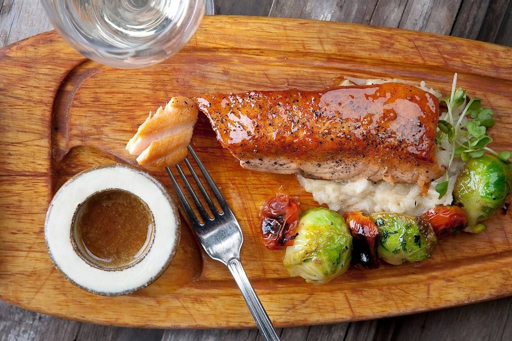 Cru Cafe | cafe | 18 Pinckney St, Charleston, SC 29401, USA | 8435342434 OR +1 843-534-2434