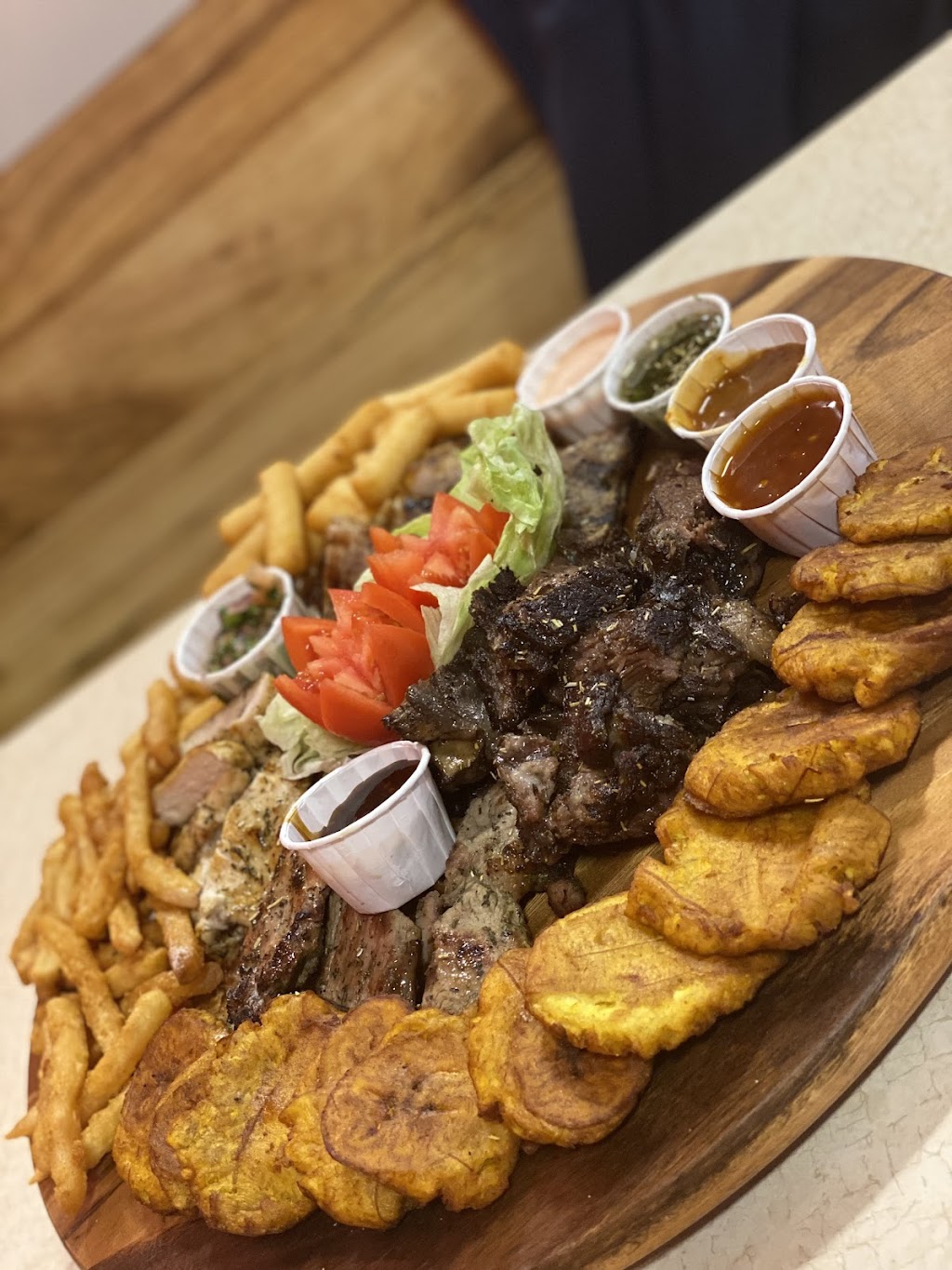 KMEleven Pizza & Grill | restaurant | 8 S Broadway, Lawrence, MA 01843, USA | 9782580405 OR +1 978-258-0405