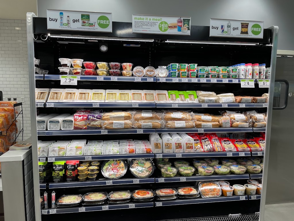 Cumberland Farms | cafe | 1680 Straits Turnpike, Middlebury, CT 06762, USA | 2035773431 OR +1 203-577-3431