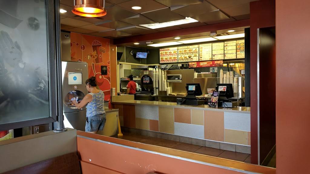 Jack in the Box | restaurant | 3350 Stine Rd, Bakersfield, CA 93309, USA | 6613976872 OR +1 661-397-6872
