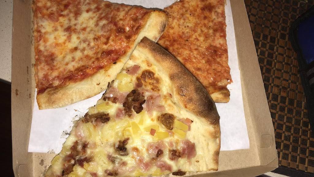 Scottos Pizza | restaurant | 400 Abbington Dr, East Windsor, NJ 08520, USA | 6094436410 OR +1 609-443-6410