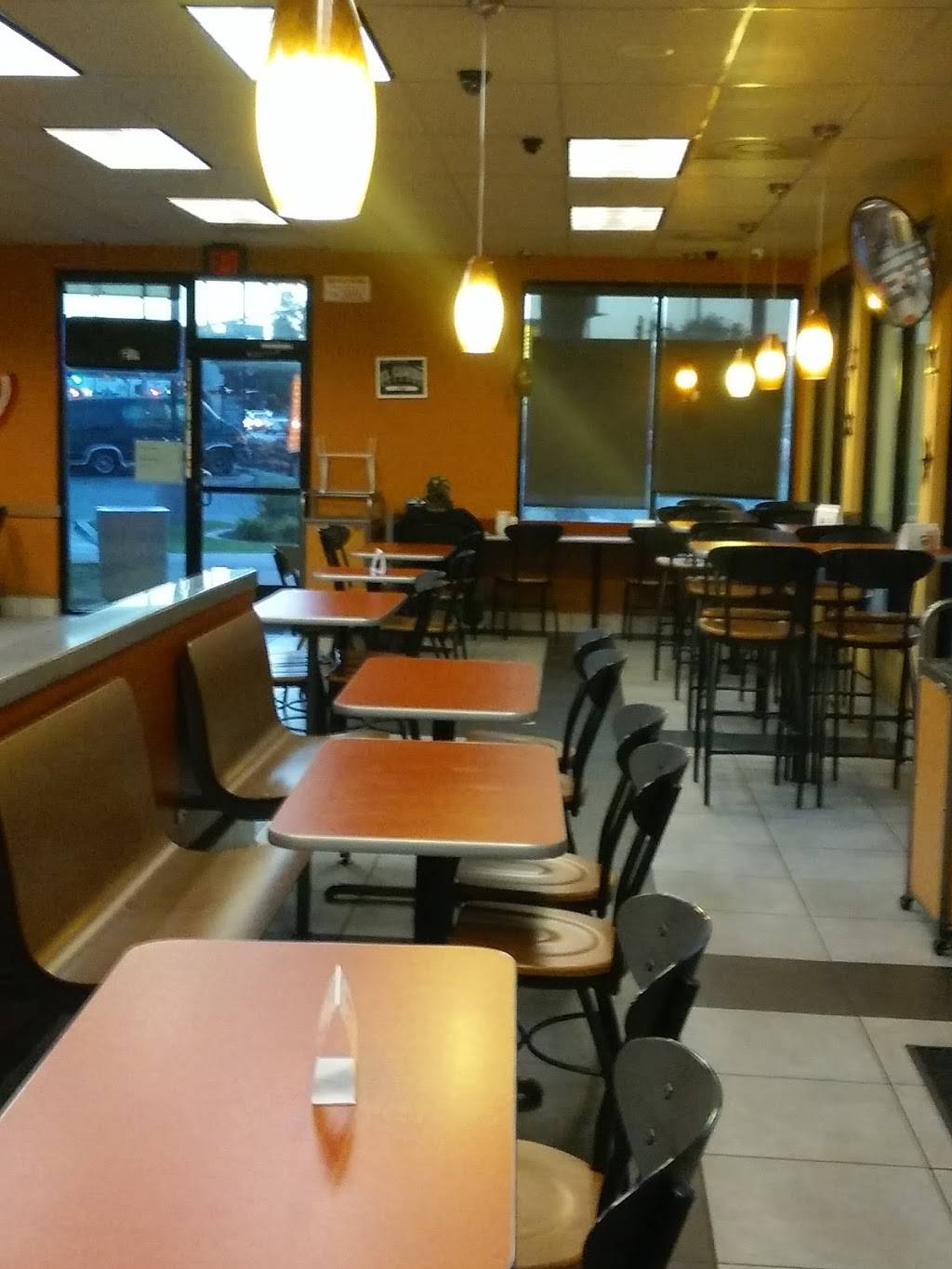 Jack in the Box | restaurant | 3940 Redondo Beach Blvd, Torrance, CA 90504, USA | 3107156494 OR +1 310-715-6494
