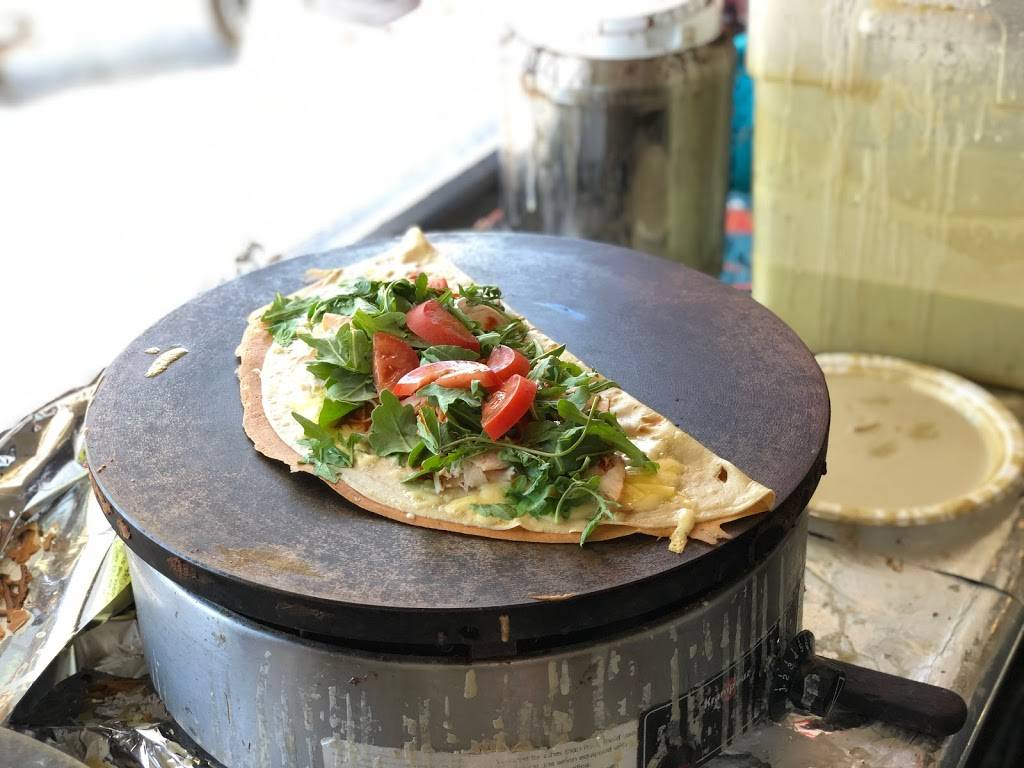 Caravan Crepes | restaurant | 3321 W McGraw St, Seattle, WA 98199, USA | 2066363339 OR +1 206-636-3339