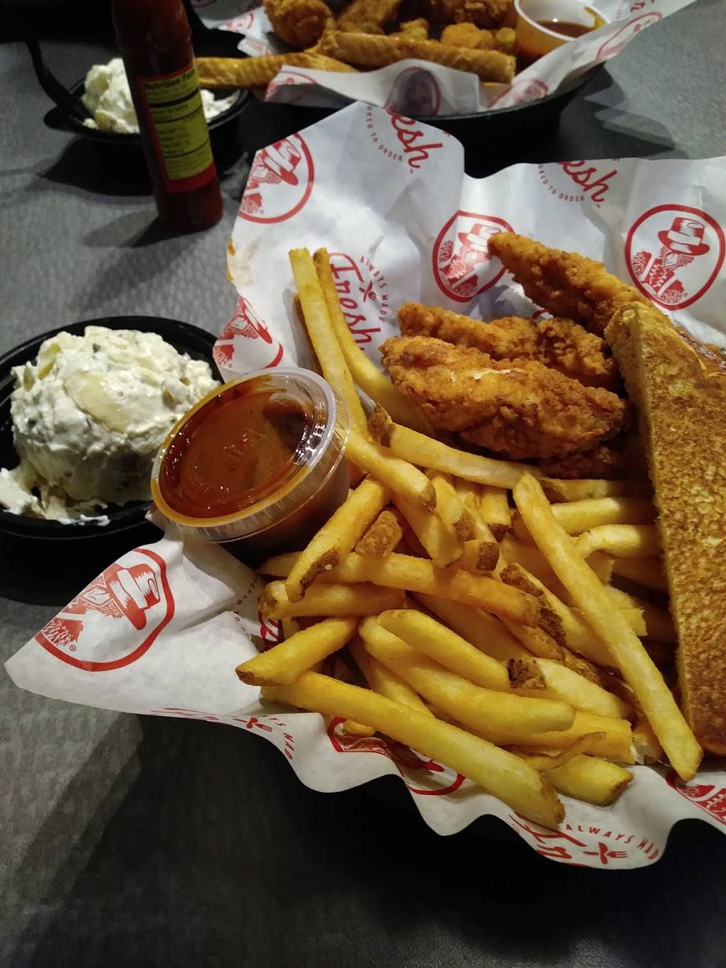 Slim Chickens | restaurant | 12110 Mason Rd, Cincinnati, OH 45249, USA | 5132395076 OR +1 513-239-5076