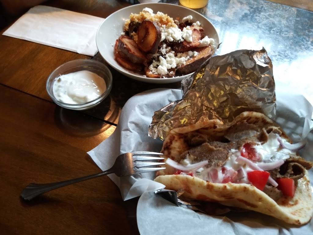 Gyros Gyros | restaurant | 1338 Commerce Ave, Longview, WA 98632, USA | 3605775658 OR +1 360-577-5658