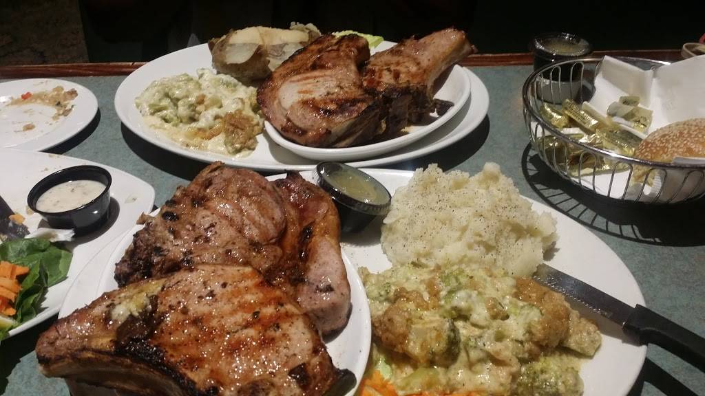 Mount Vernon Restaurant & Pub | restaurant | 14 Broadway, Somerville, MA 02145, USA | 6176663830 OR +1 617-666-3830