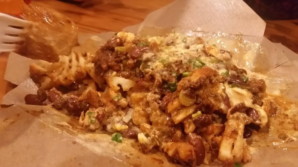 Slows To Go | restaurant | 4107 Cass Ave, Detroit, MI 48201, USA | 3133097560 OR +1 313-309-7560