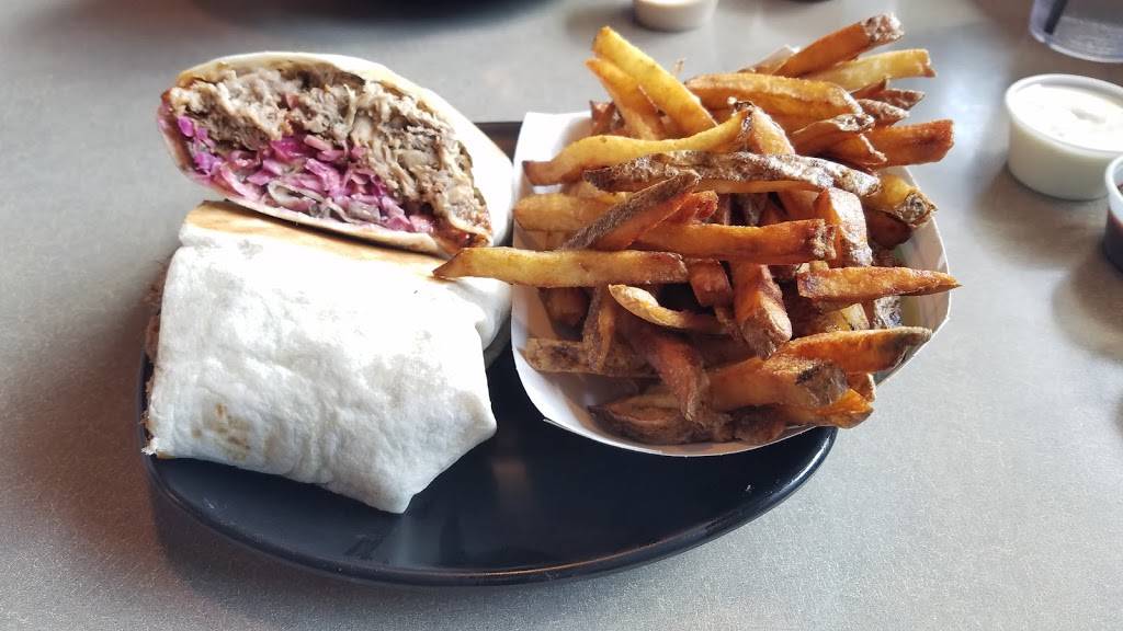 Bone Ends | restaurant | 604 E Colby St, Whitehall, MI 49461, USA | 2318933000 OR +1 231-893-3000