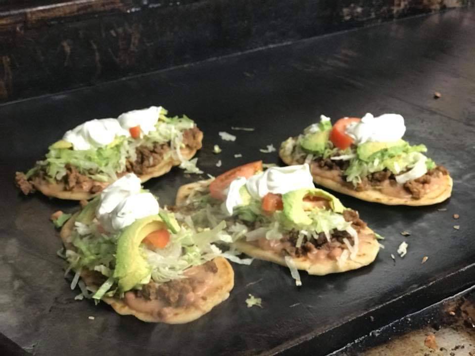 Taqueria Los Michoacanos | restaurant | 608 W Mt Houston Rd, Houston, TX 77037, USA | 9362248946 OR +1 936-224-8946