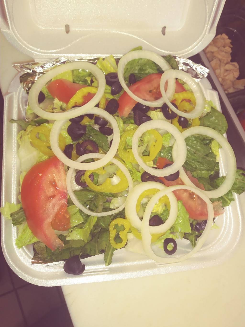 Snappers Fish & Chicken | restaurant | 6700 NW 7th Ave, Miami, FL 33150, USA | 3056937722 OR +1 305-693-7722