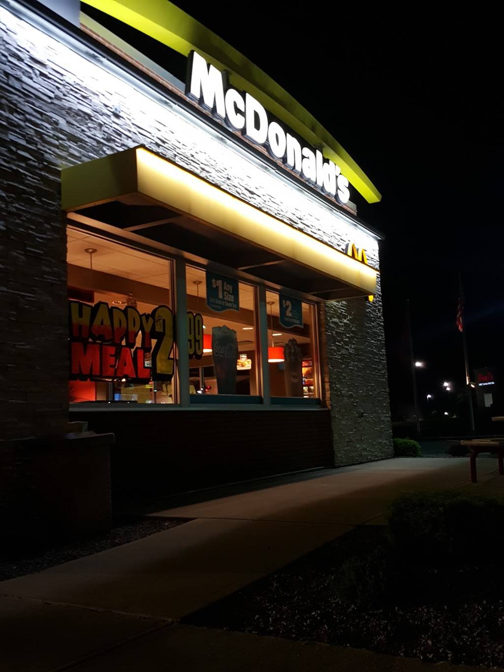 McDonalds | cafe | 9611 N by NE Blvd, Fishers, IN 46038, USA | 3175782028 OR +1 317-578-2028