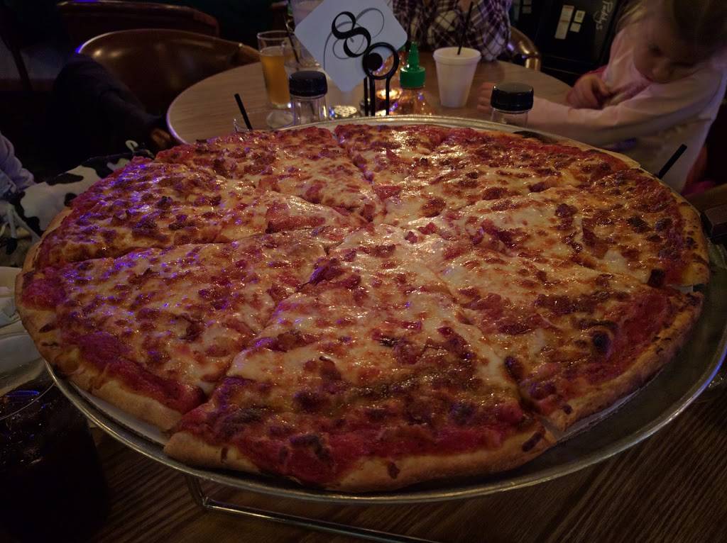 Paddys Pizza | restaurant | 302 W Main St, Eden, WI 53019, USA | 9204772077 OR +1 920-477-2077