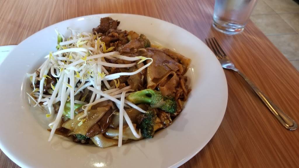 Thai Street Kitchen | restaurant | 42805 Woodward Ave, Bloomfield Hills, MI 48304, USA | 2484996867 OR +1 248-499-6867