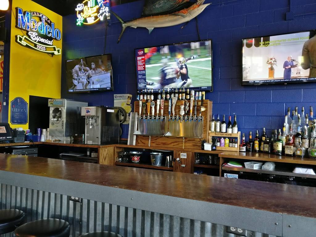 Fuzzys Taco Shop | restaurant | 1100 W John Carpenter Fwy, Irving, TX 75039, USA | 9725508226 OR +1 972-550-8226